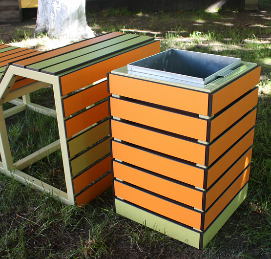 Small Architect Forms (benches and waste bins)